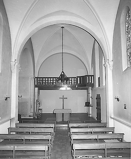 Chapelle. Intérieur, vue prise depuis l'entrée.