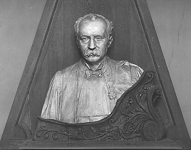 Buste : François Chénieux