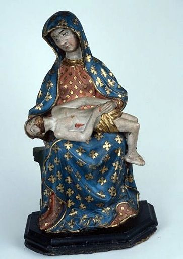 Groupe sculpté (statuette) : Vierge de Pitié