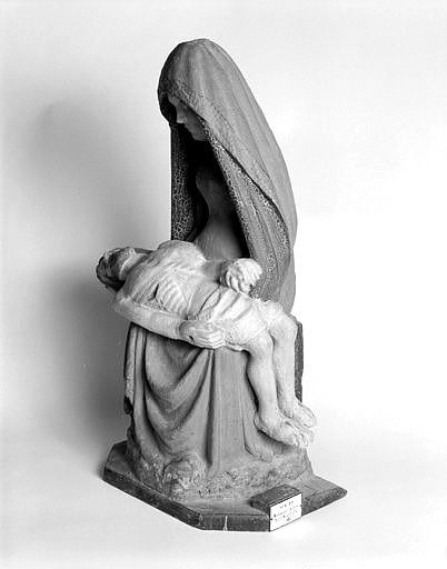 Groupe sculpté (statuette) : Vierge de Pitié