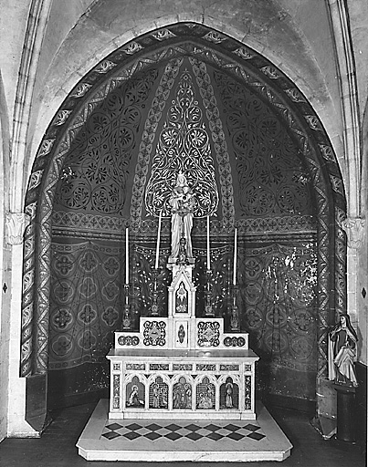 Autel, gradin d'autel, tabernacle, peinture monumentale, statue : Vierge à l'enfant (autel de la Vierge)