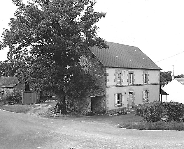 Vue d'ensemble du logis.
