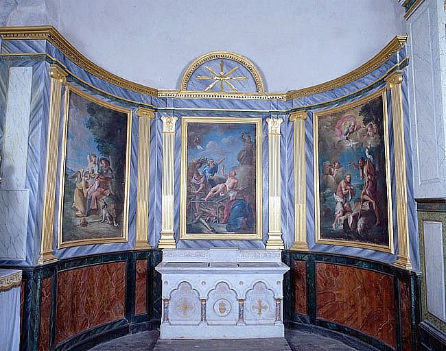 Retable, lambris de revêtement de la chapelle du Sacré-Coeur (ensemble du décor intérieur)