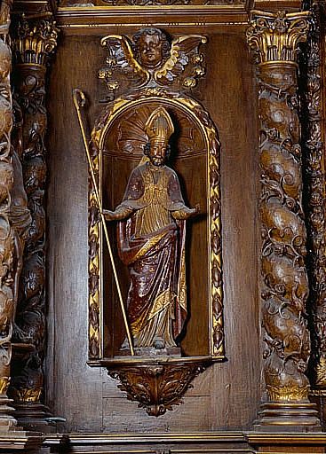 4 statues : saint Jean-Baptiste, saint Sébastien, saints évêques (retable du maître-autel)