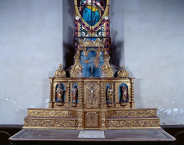 Vue des gradins, des tabernacles et de l'exposition.