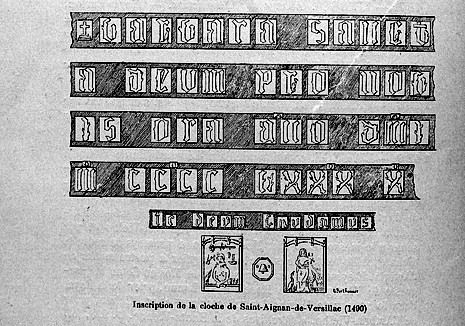 Relevé de l'inscription portée sur la cloche et reproduction des trois bas-reliefs qui la décorent.