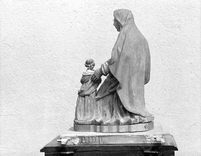 Groupe sculpté : l'Education de la Vierge