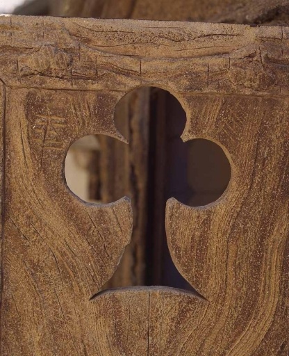 Latrines avec réservoir exécutés en ciment armé et aujourd'hui démontés. Cette latrine était située sur le dessus d'un bâtiment formant terrasse (bâtiment donnant sur la rue Détournée et aujourd'hui démoli). Vue de détail de la porte.