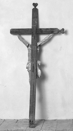 Croix : Christ en croix