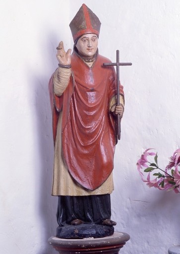 Statue : saint évêque