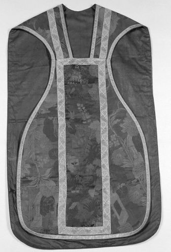 Vue de la chasuble, côté face