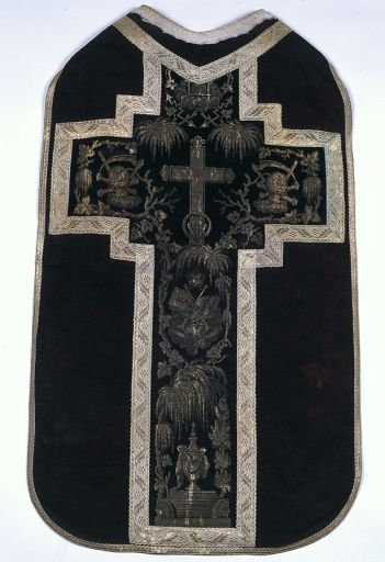 Chasuble (ornement noir)