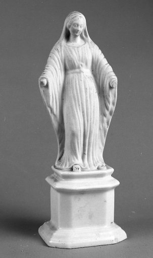 Statuette : Vierge de l'Immaculée Conception