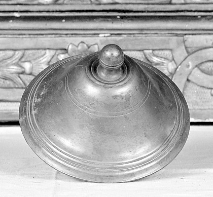 Détail du couvercle. - (c) Région Nouvelle-Aquitaine, Inventaire général du patrimoine culturel