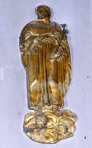 Détail du bas-relief de saint Joseph appliqué sur le retable.