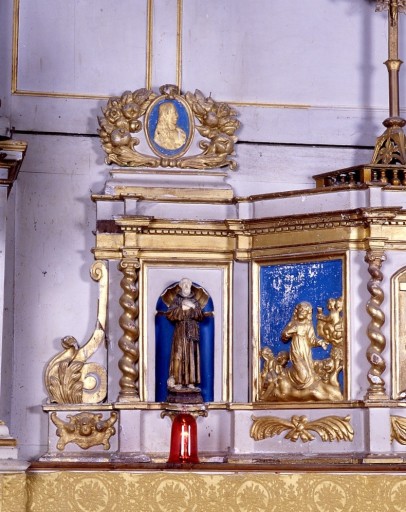 Détail du côté gauche du tabernacle.