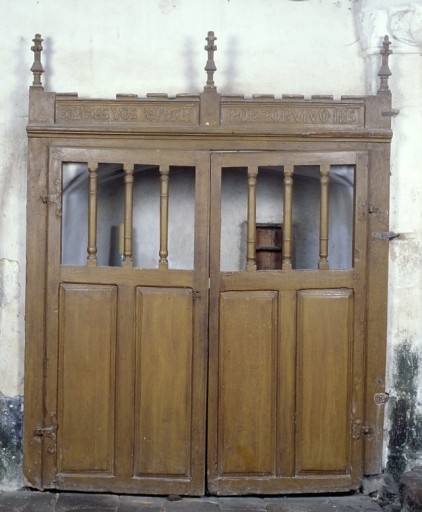 Placard-clôture des fonts baptismaux