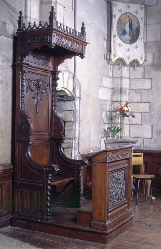 Première stalle, vue générale.