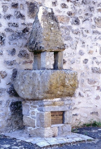 Coffre cinéraire : vue générale. - (c) Région Nouvelle-Aquitaine, Inventaire général du patrimoine culturel