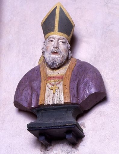 2 bustes (en pendants) : saint évêques