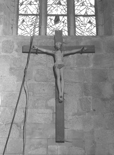 Croix : Christ en croix