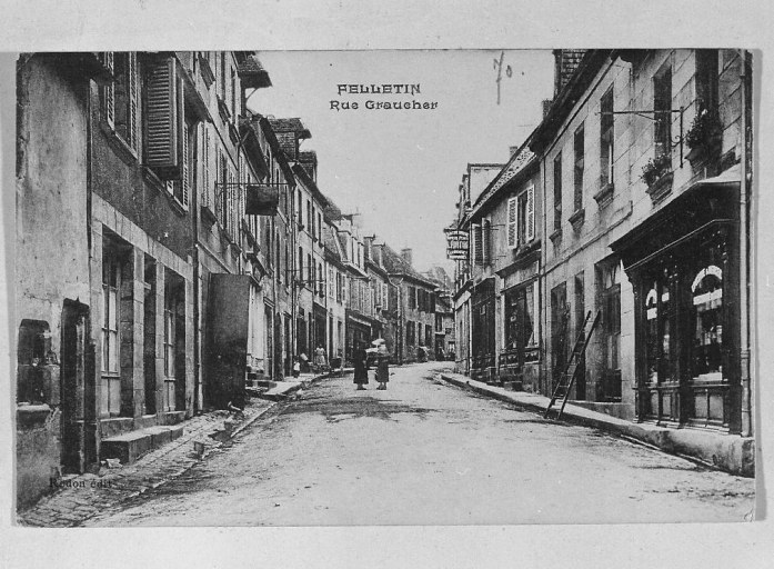 Rue Grancher. Vue d'ensemble de la rue prise depuis le sud.