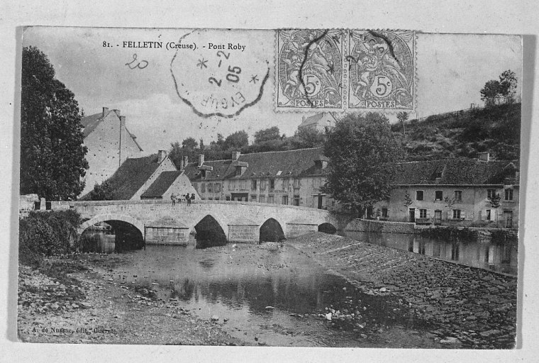 Vue du pont Roby, prise au début du 20e siècle, en amont, depuis la rive gauche de la Creuse.