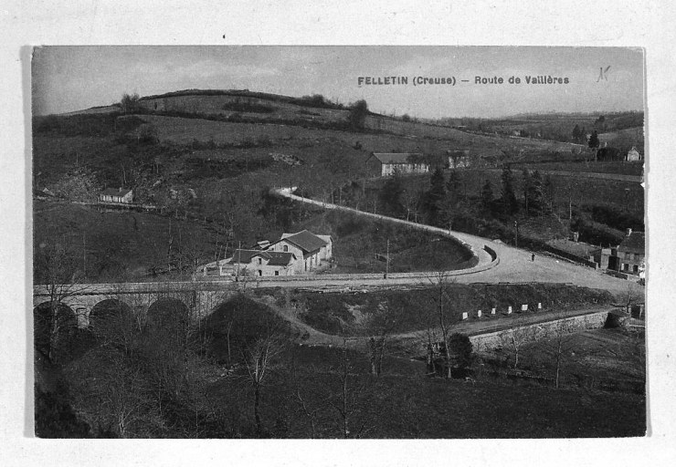 Vue d'ensemble éloignée, depuis l'ouest, du pont des Malades et de l'abattoir.