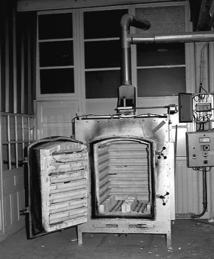 Machine à convertir : four-cellule à décors