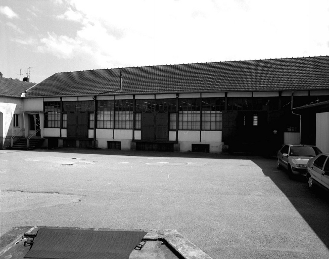 Cour intérieure des ateliers : l'atelier sud.