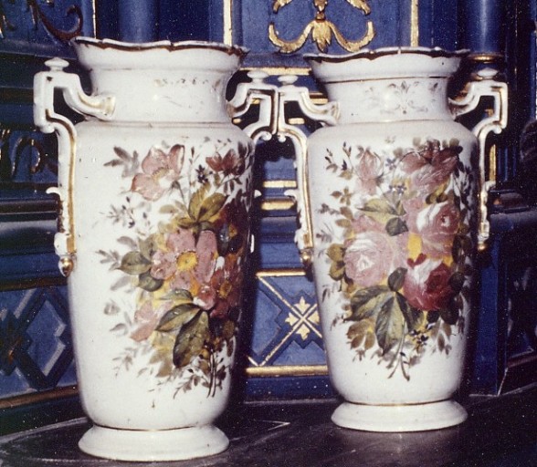 Paire de vases à fleurs