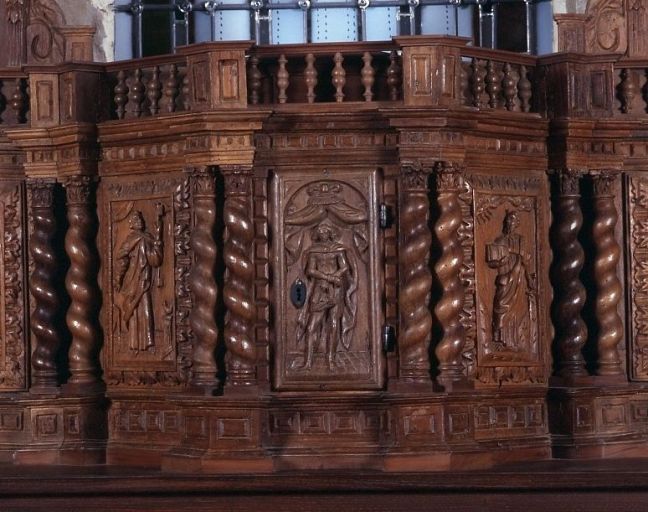 Détail de l'armoire eucharistique.