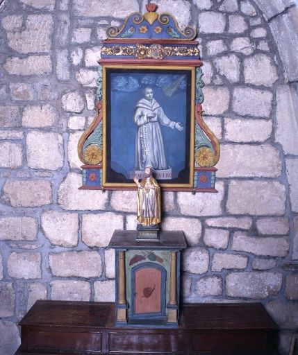 Vestiges du retable et du tabernacle de la chapelle latérale dédiée à saint Pardoux.