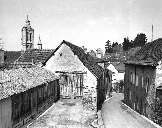 Rue Quinault. Vue partielle depuis le sud.