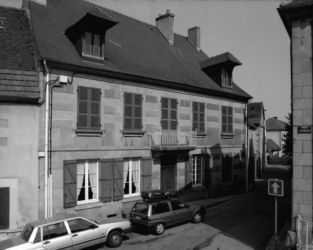 3 rue des Ecoles. Maison (cadastre numérisé, version initiale AK 351). Vue d'ensemble de l'élévation antérieure.