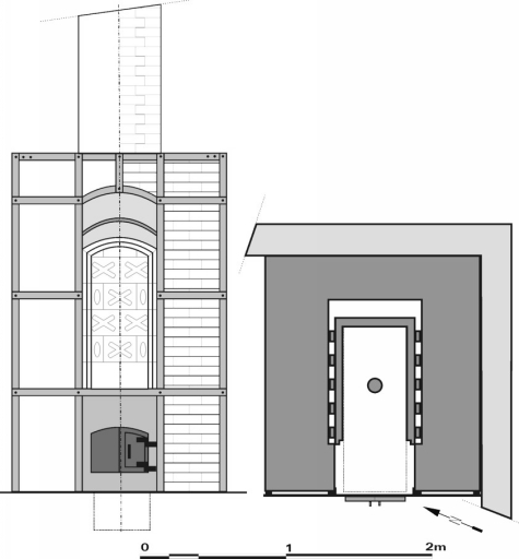 Elévation de la façade antérieure et coupe horizontale de l'ancienne moufle (four pour la cuisson des décors).