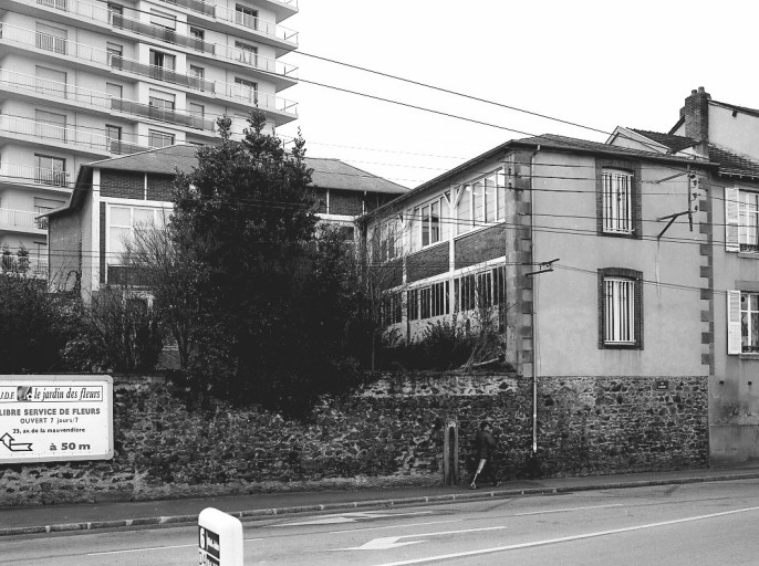Façades antérieure des ateliers, vues depuis la rue d'Antony.