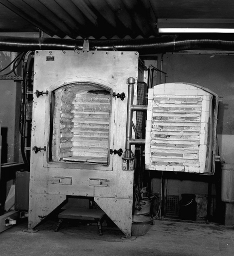 Machine à convertir : four-cellule à décors