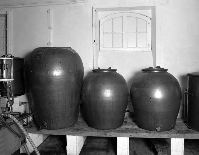 3 jarres