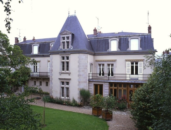 Façade sur jardin du logement patronal (façade ouest).