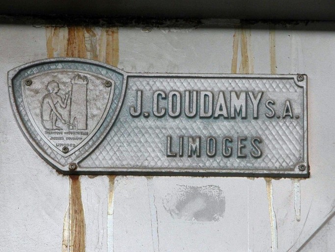 Plaque du constructeur J. Coudamy du four-cellule à brûleurs Jet.