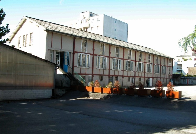 Façade nord-est de l'ancien bâtiment des fours.