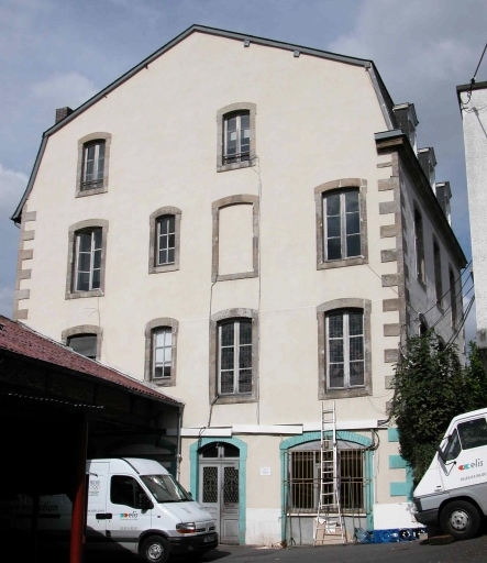 Le logement patronal.