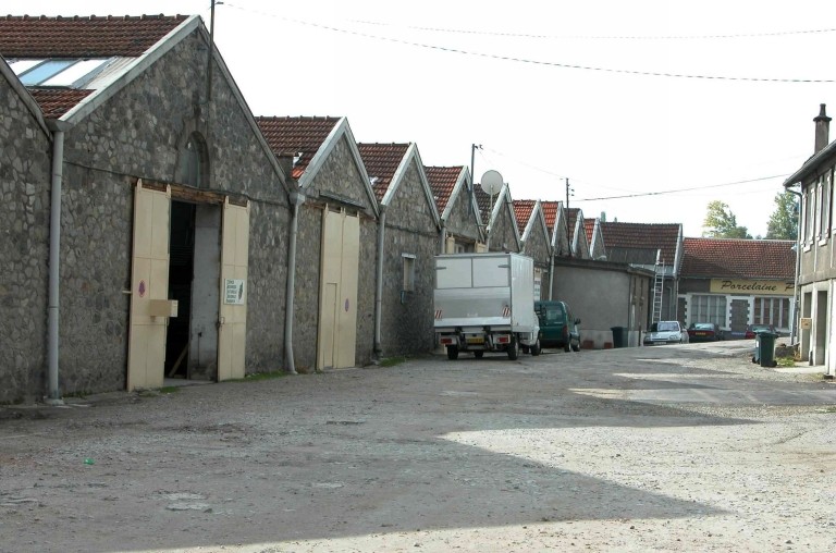 Façade ouest de l'usine.