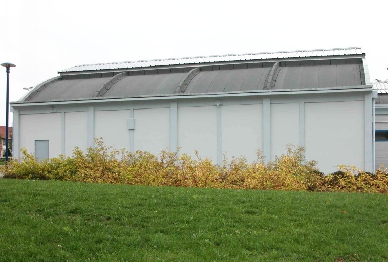 Halle sud des anciens ateliers.