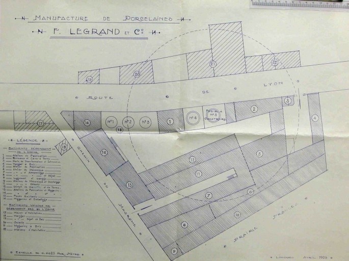 Plan masse de l'usine en 1929, avec indication de l'affectation des ateliers : 'Manufacture de Porcelaines F. Legrand et Cie'.