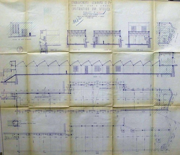 Projets de construction de nouveaux ateliers par l'architecte P. Villemain en 1945 : 'Etablissements Legrand et Cie - Rue de Lyon à Limoges Construction d'un atelier - 4e projet'.