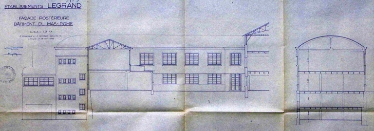 Façade postérieure et coupe des ateliers reconstruits après l'incendie de 1949 : 'Ets Legrand - Façade postérieure - Bâtiment du Mas Rome'.