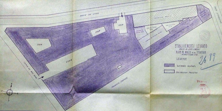 Plan masse de l'usine en 1951 et projets d'extension : 'Etablissements Legrand - Route de Lyon - Limoges - Plan masse et de situation'.