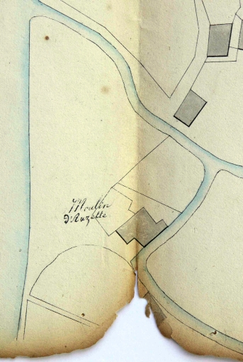 Plan masse du moulin d'Auzette 1833, extrait du 'Plan général des [moulins] sur la rive gauche de la Vienne comprenant les embranchem[ents des routes] n° 20 et n° 141 avec l'indication des ouvrages à faire pour [ ?] lieu depuis la construction de la levée qui traverse'.